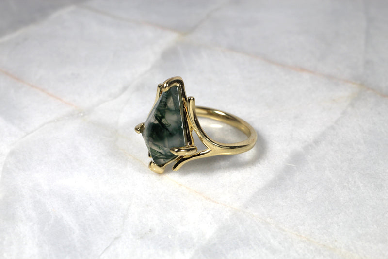 Kit Rosecut Moss Agate Yellow Gold Ring Kris Averi 