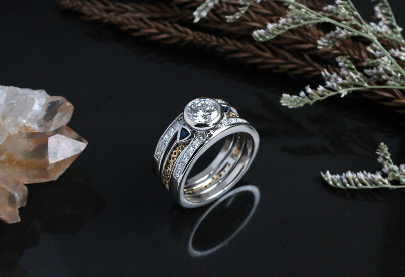 14K Yellow Gold Interlocking Wedding Ring Set | Barkev's