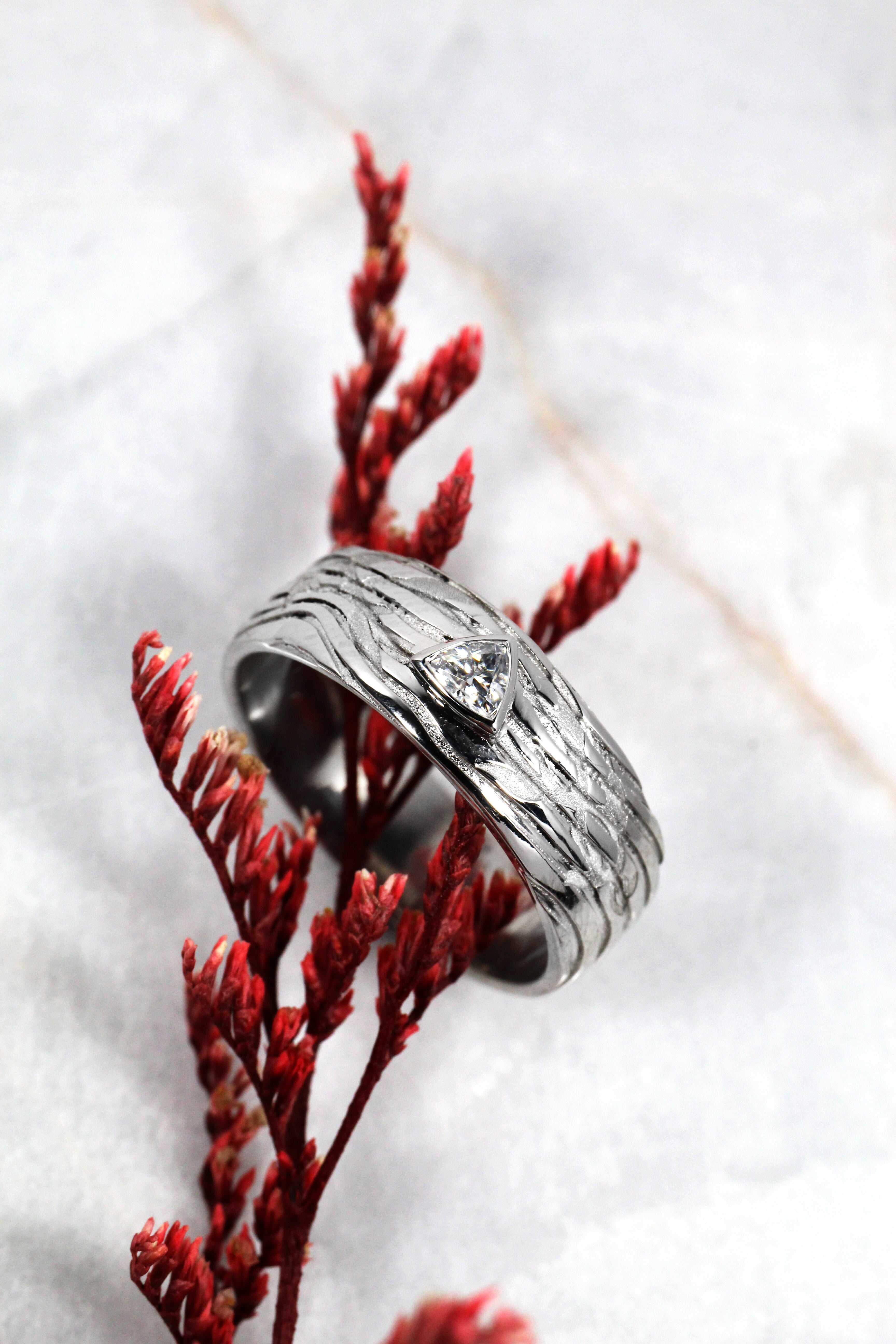 Tree Ring & Vine Wedding Band – Kris Averi